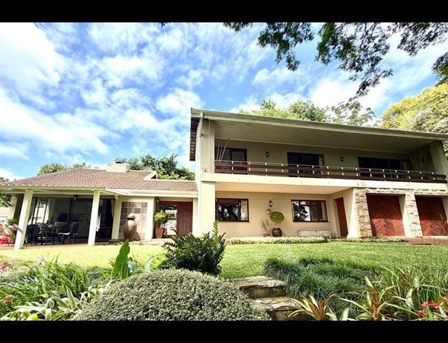 5 BEDROOM HOUSE FOR SALE IN CLARENDON
